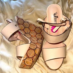 Vanessa super cute platform wedge high heels size 4 fits like a 5